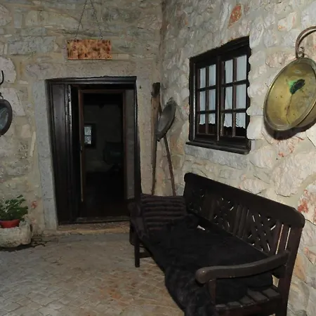 Quinta Eiras *
